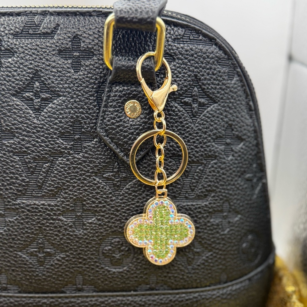 ✨ Green Crystal Clover Keychain ✨